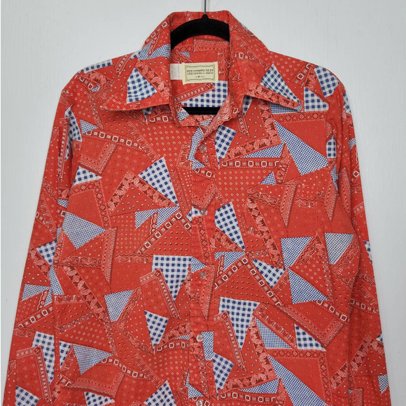 Vintage 70s Bandanas All Over Button Shirt County Seat Red Groovy Hippie - Picture 2 of 11